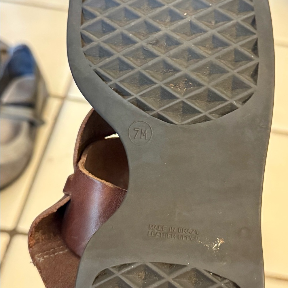 AEROSOLES Dark Brown Leather Crossover Strap Sandals - Picture 4 of 4